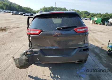 2017 Jeep Cherokee Latitude z USA, uszkodzony, nr VIN 1C4PJMCS5HW525340